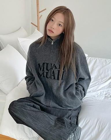Casual Zip-Up Hoodie